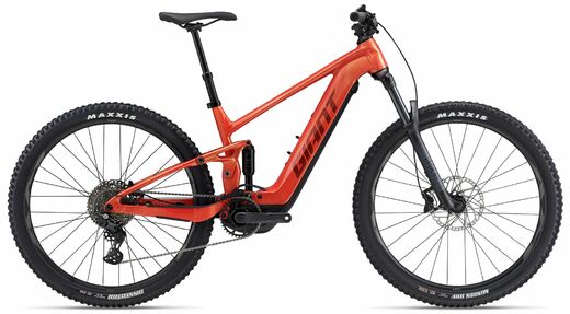 GIANT Stance E+ 1 2023 Helios Orange celoodpružený e-bike +BONUS