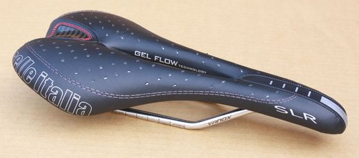 Selle Italia SLR Gel Flow blk 1.jpg