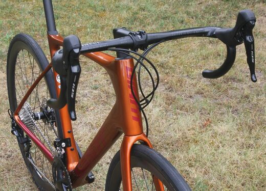 Giant 22 Defy Advanced 2 SE 7.JPG