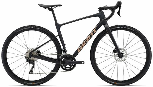 Giant 22 Revolt Advanced 3 1 Carbon.jpg