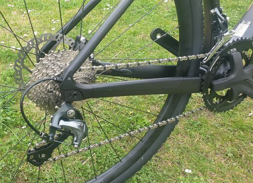 Giant 22 Revolt Advanced 3 Black 05.jpg