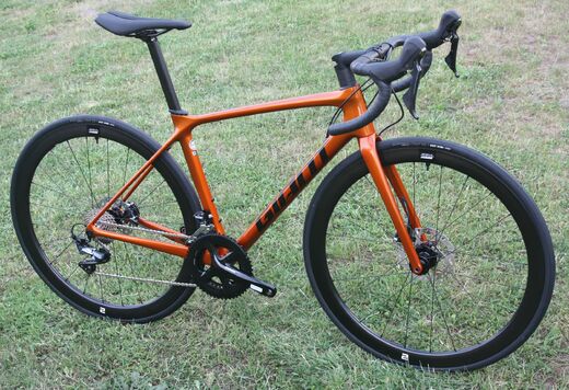 Giant 22 TCR Advanced 1plus Disc Amber 2.jpg