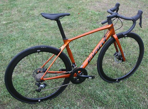 Giant 22 TCR Advanced 1plus Disc Amber 3.jpg