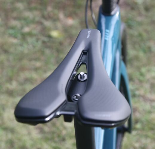 Giant 23 Defy Advanced 2 DeepLake 9.JPG