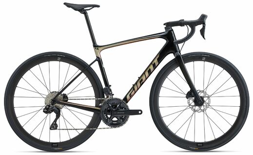 GIANT Defy Advanced Pro 2 2023 silniční kolo + BONUS