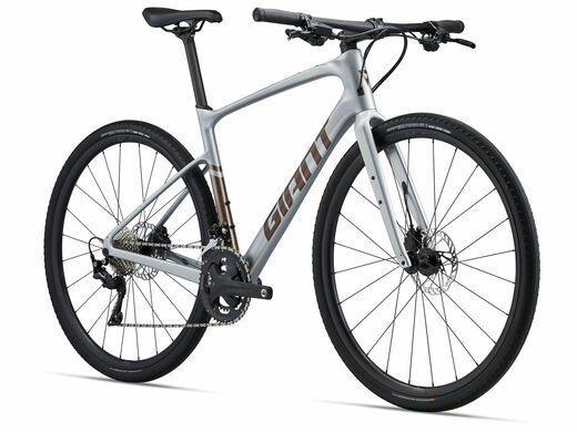 Giant 23 FastRoad AR Advanced 1 2.jpg