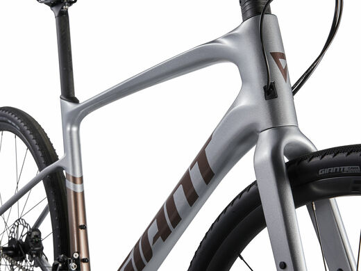 Giant 23 FastRoad AR Advanced 1 7.jpg