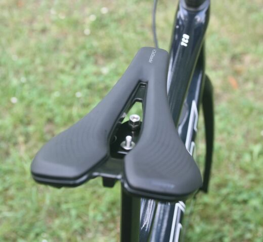 Giant 23 TCR Advanced 1plus ColdNight 9.JPG