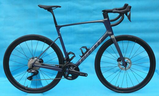 Giant 25 Defy Advanced Pro 0 Di2 Interstellar 1.JPG