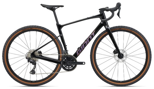 GIANT Revolt Advanced 2 2025 Carbon Smoke
