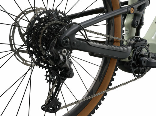 Giant 27 Stance E2 5.jpg