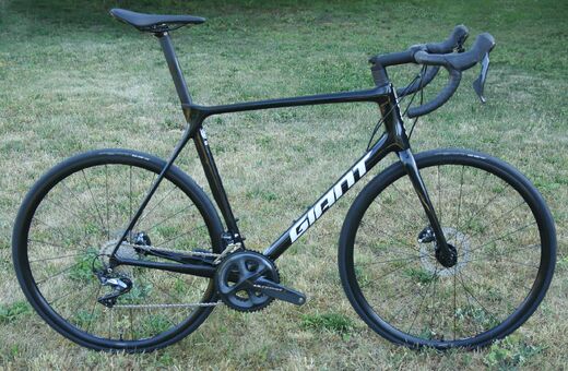 Giant TCR Advanced 1 Disc BlackWhite 1.JPG