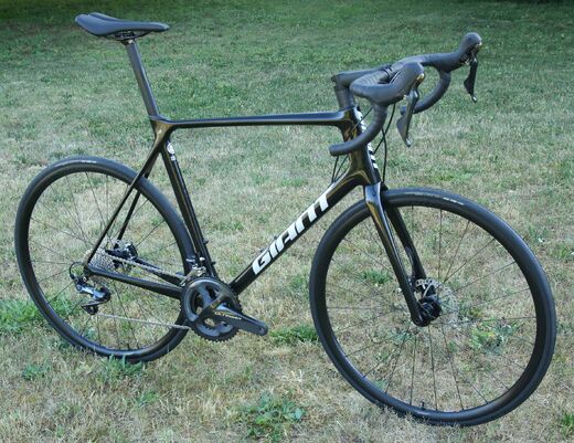 Giant TCR Advanced 1 Disc BlackWhite 2.JPG