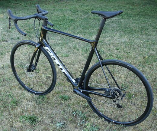 Giant TCR Advanced 1 Disc BlackWhite 21.JPG