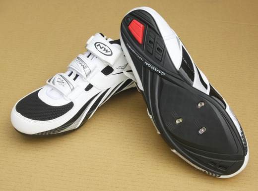 Northwave Fighter white silver 2.JPG