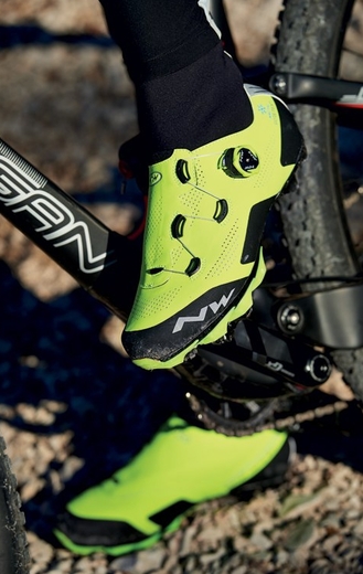 Northwave Raptor Arctic GTX fluoyellow 4.jpg