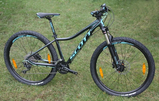 Scott 16 Contessa Scale 720 02.JPG