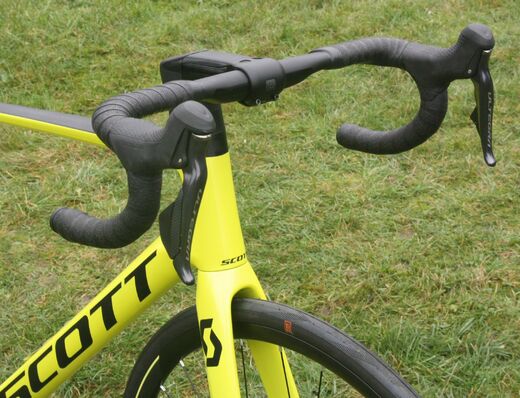 Scott 20 Addict RC 30 Y Di2 07.JPG
