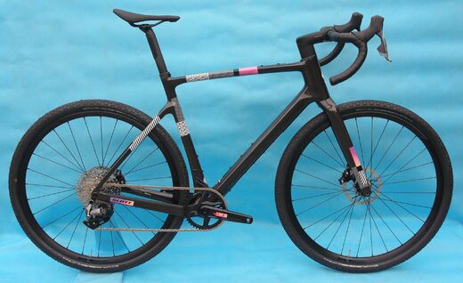 Scott 25 Addict Gravel 30 AXS 1.JPG