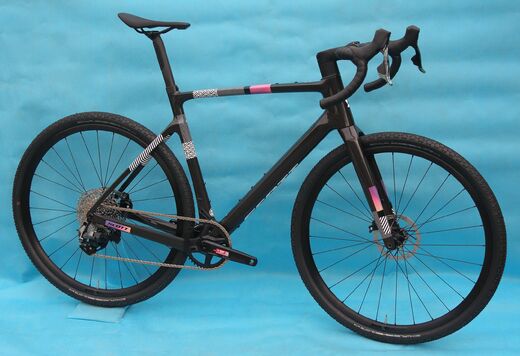 Scott 25 Addict Gravel 30 AXS 2.JPG