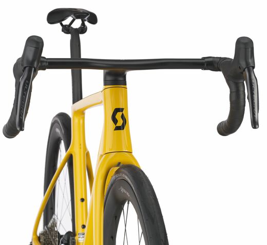 Scott 25 Addict RC 10 BahamaYellow 5.jpg