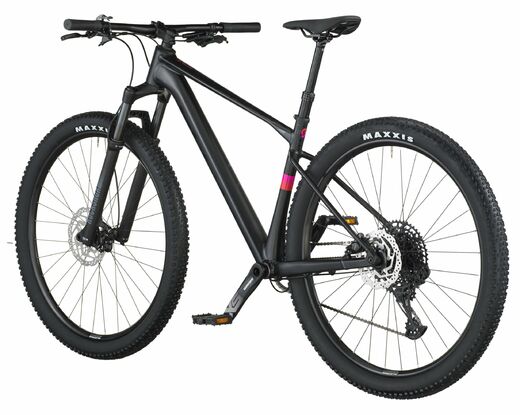 Scott 26 Scale 930 Black 3.jpg